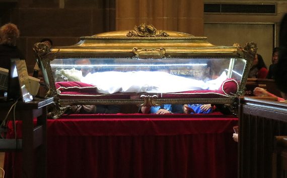 Affidati a Santa Maria Goretti: alla sua purezza, alla sua forza e al suo coraggio!