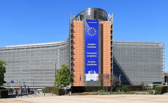 L’Ue attacca l’agricoltura italiana