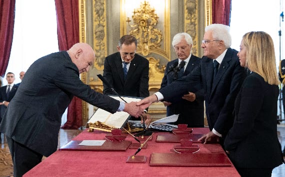 PETIZIONE URGENTE: il ministro Nordio vigili sui diritti dei più piccoli di vedersi riconosciuti come legittimi genitori un padre ed una madre