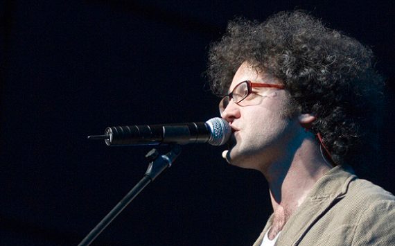 Sanremo 2025: la canzone che ricorda l'importanza della famiglia e del legame materno!