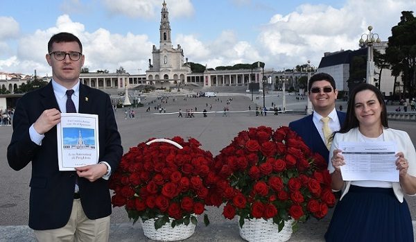 Fatima: le tue rose rosse sono state offerte alla Madonna!