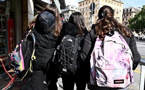 Educazione sessuale a scuola: l’iniziativa di Milano sotto accusa!