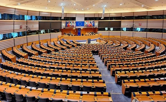 Patto UE: finalmente nuove regole più severe sull’immigrazione!