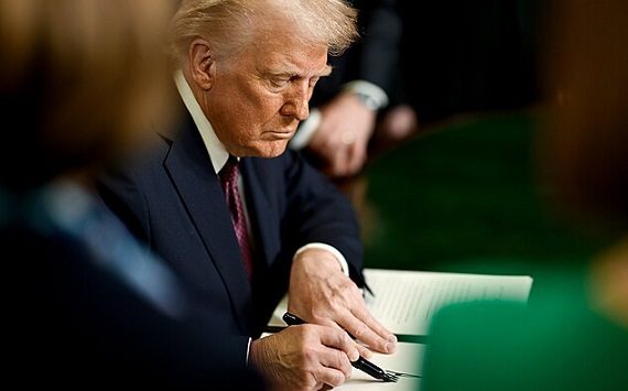 Il piano di Trump: stop a ideologia gender e aborto!