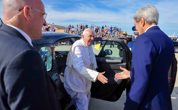Papa: il diritto all’aborto è “insensato” e la cultura gender nega le differenze