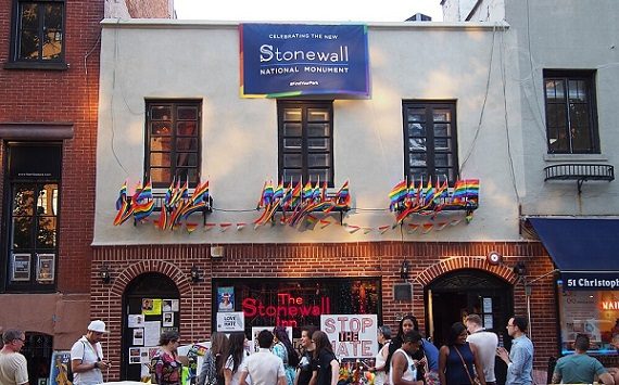 Stonewall e la realtà biologica: un ritorno alla coerenza!