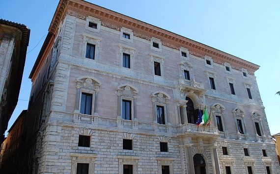 Un fondo per la vita? Tentativo di criminalizzare le donne