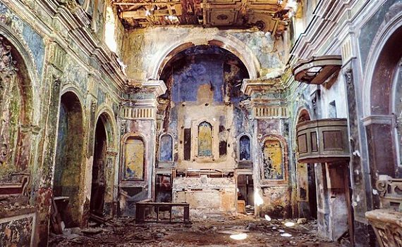 Anche in Italia sempre più chiese vengono date alle fiamme!