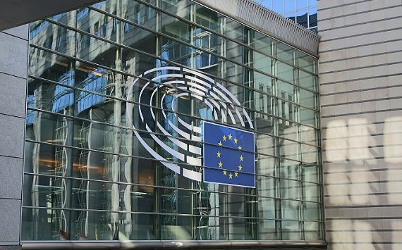 Basta soldi dall’Unione europea alle lobby abortiste ed Lgbt!