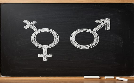 Napoli: scuola scrive "bambin*" in una circolare per imporre il linguaggio gender. Inaccettabile!