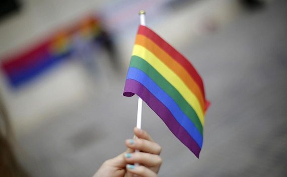 La Puglia approva la legge contro l’omotransfobia