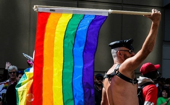 Stravolgere l’antropologia umana!