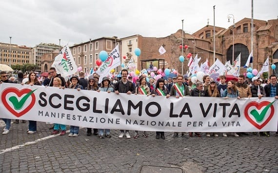 Esistiamo e non ci arrendiamo!