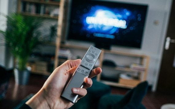 Ennesimo spot pro-LGBT della Rai!