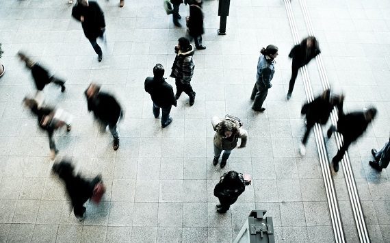 Istat, l’Italia verso il suicidio